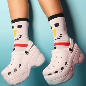 Cape Robbin Gardener Platform Clogs (Crocs)